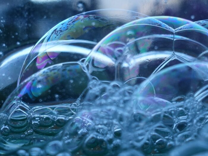 Clean bubbles (Photo by Daniele Levis Pelusi on Unsplash)